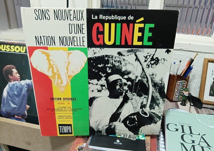 Leo Sarkisian e a série de LPs que inaugurou a moderna música da Guiné-Conakry