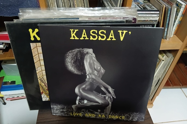 Discos clássicos caribenhos: (05) Kassav’ / Love and KA Dance