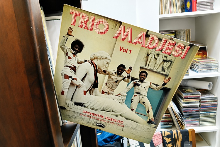 Discos africanos clássicos: (16) Trio Madjesi / Orchestre Sosoliso – Vol. 1