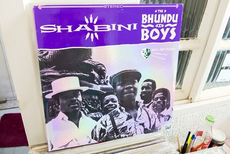 Discos africanos clássicos: (29) Bhundu Boys / Shabini (Zimbábue)
