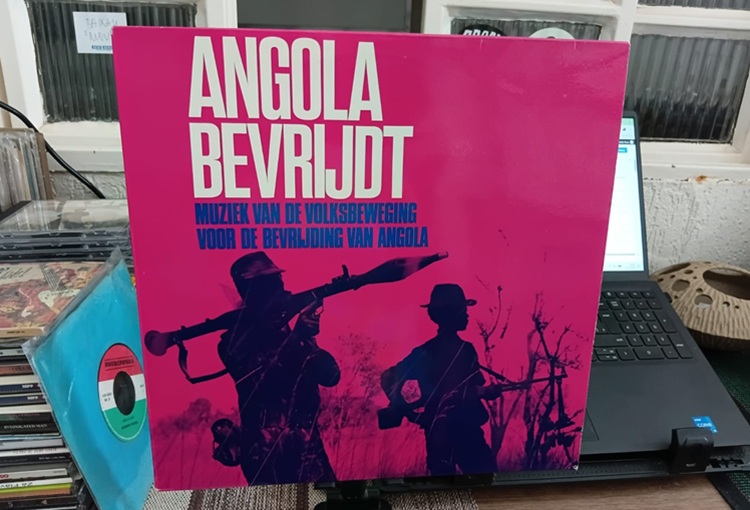 Canções de luta e hinos revolucionários das trincheiras do MPLA em Angola